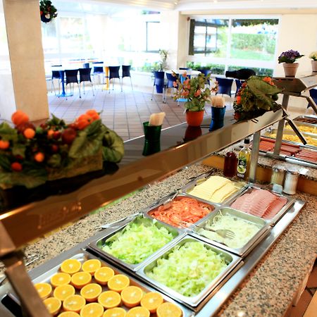 Hotel Sahara Nubia Gobi Ses Cadenes Exteriér fotografie Breakfast buffet at a hotel
