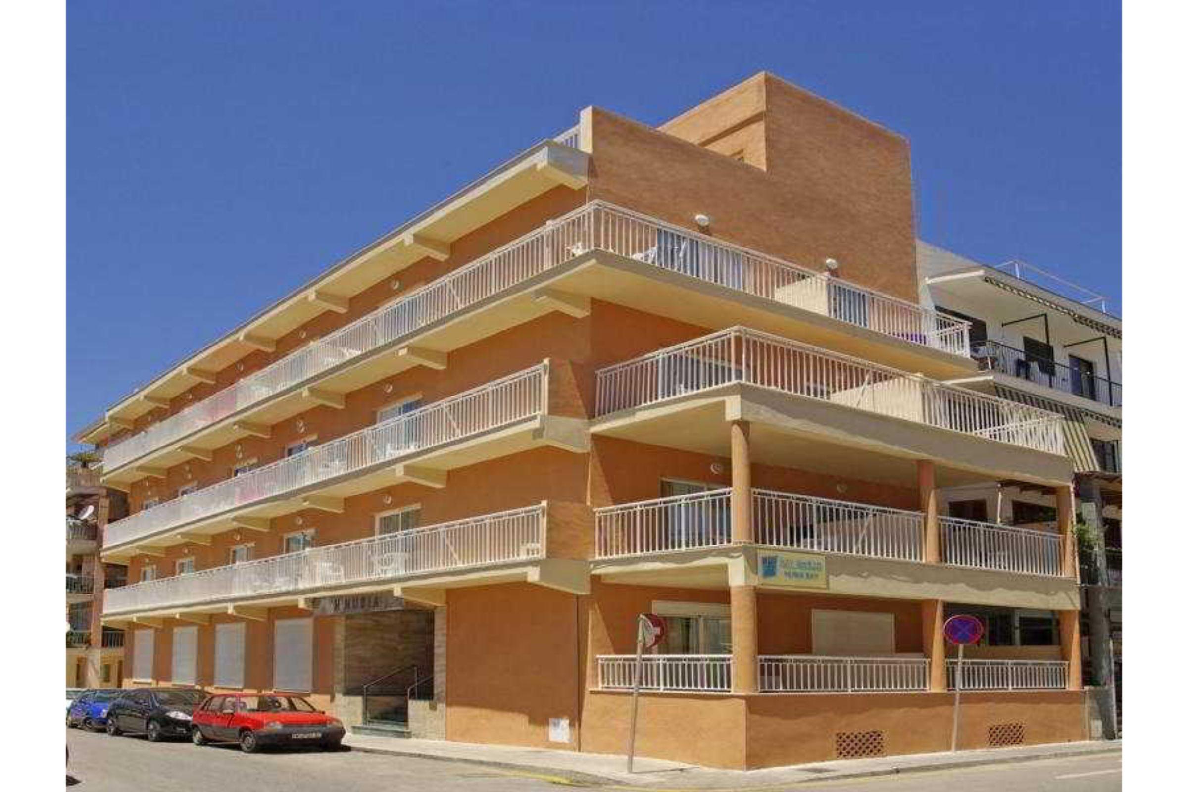 Hotel Sahara Nubia Gobi Ses Cadenes Exteriér fotografie The building of the school